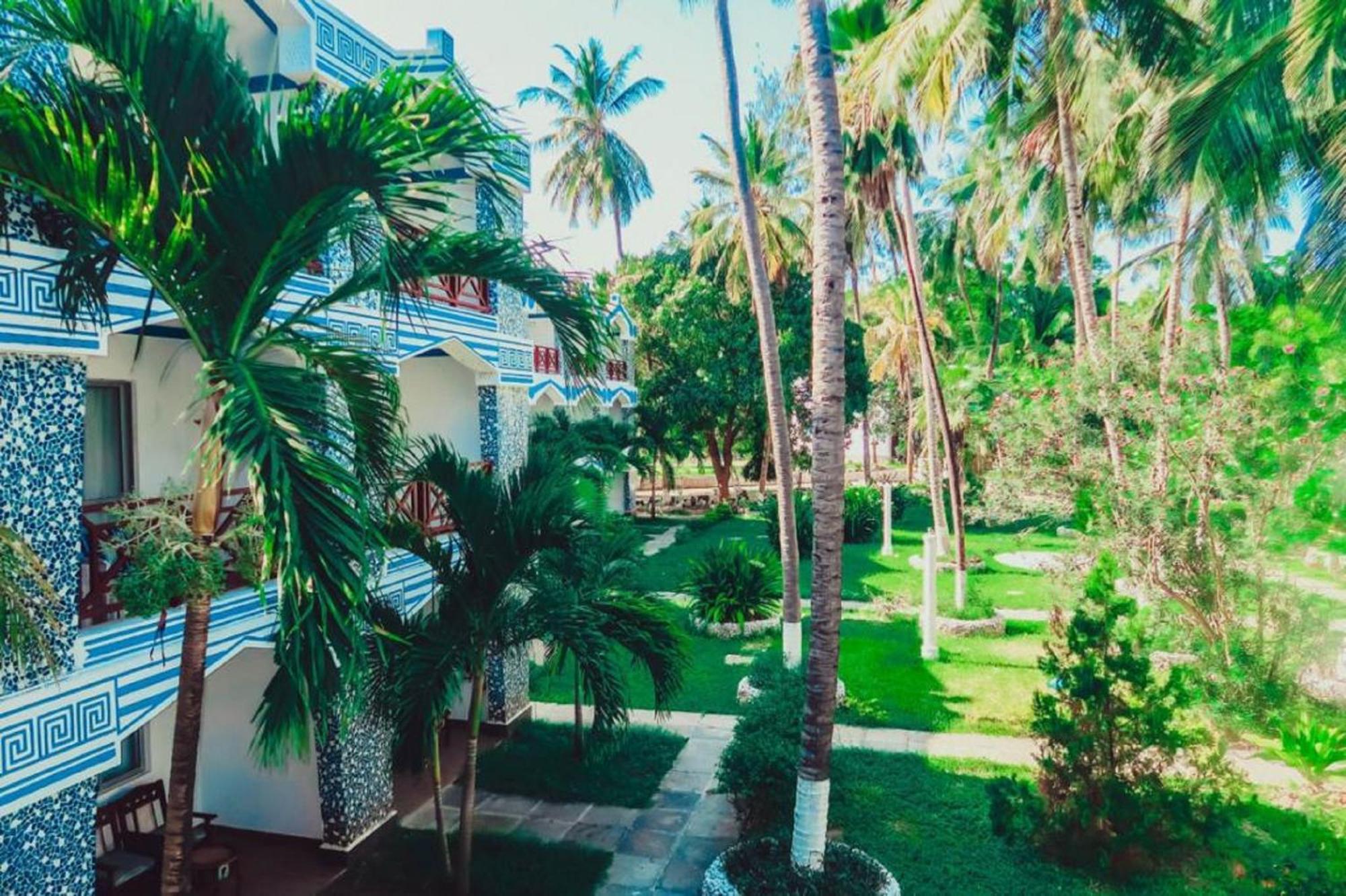Sai Rock Beach Hotel & Spa Bamburi Exterior foto