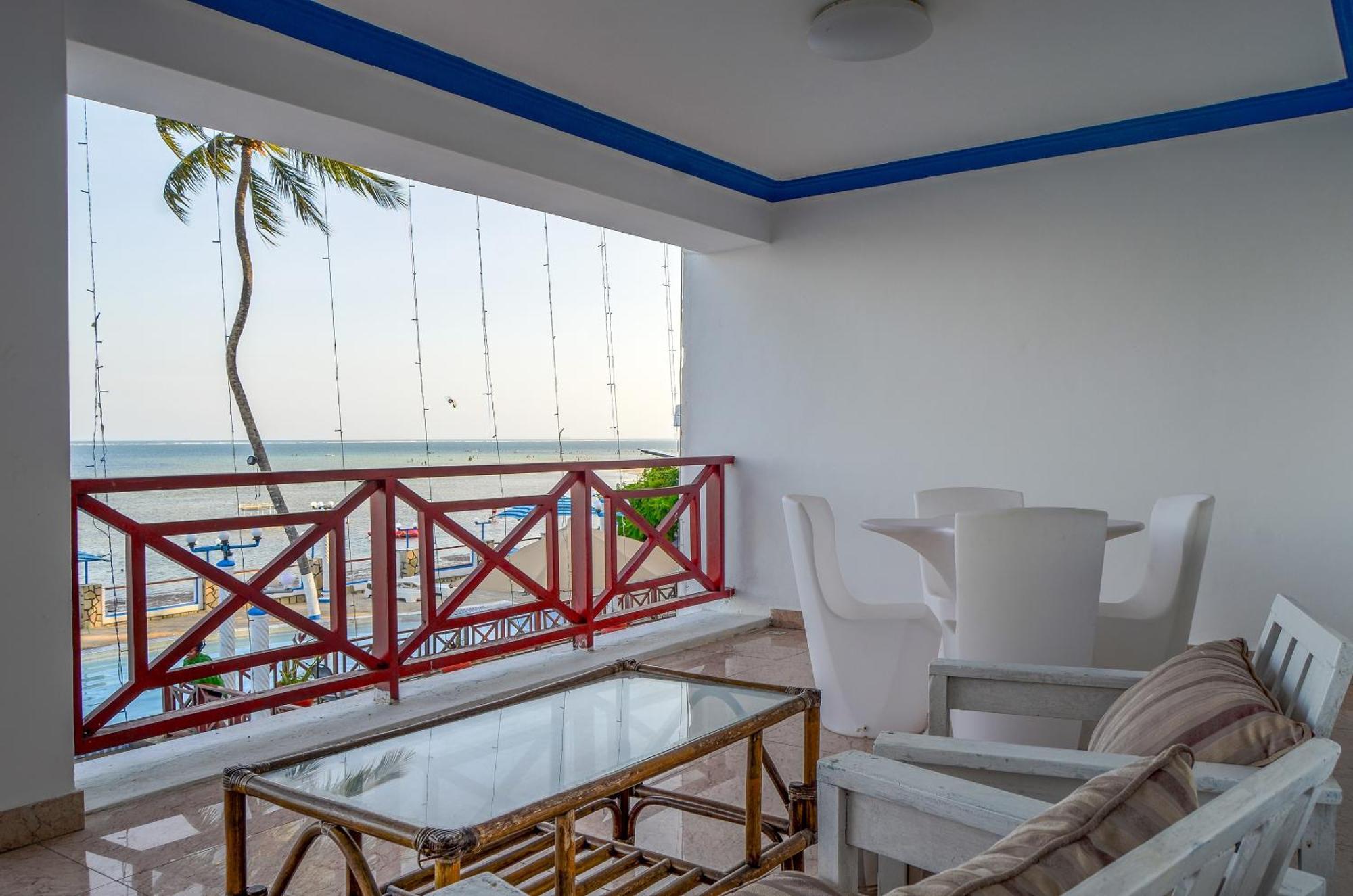 Sai Rock Beach Hotel & Spa Bamburi Exterior foto