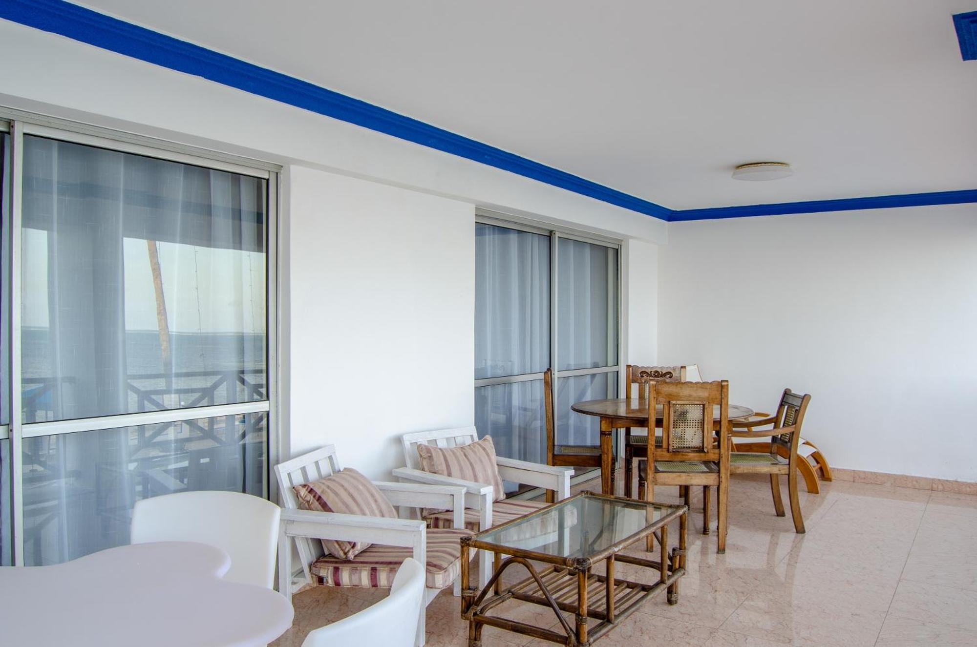 Sai Rock Beach Hotel & Spa Bamburi Exterior foto