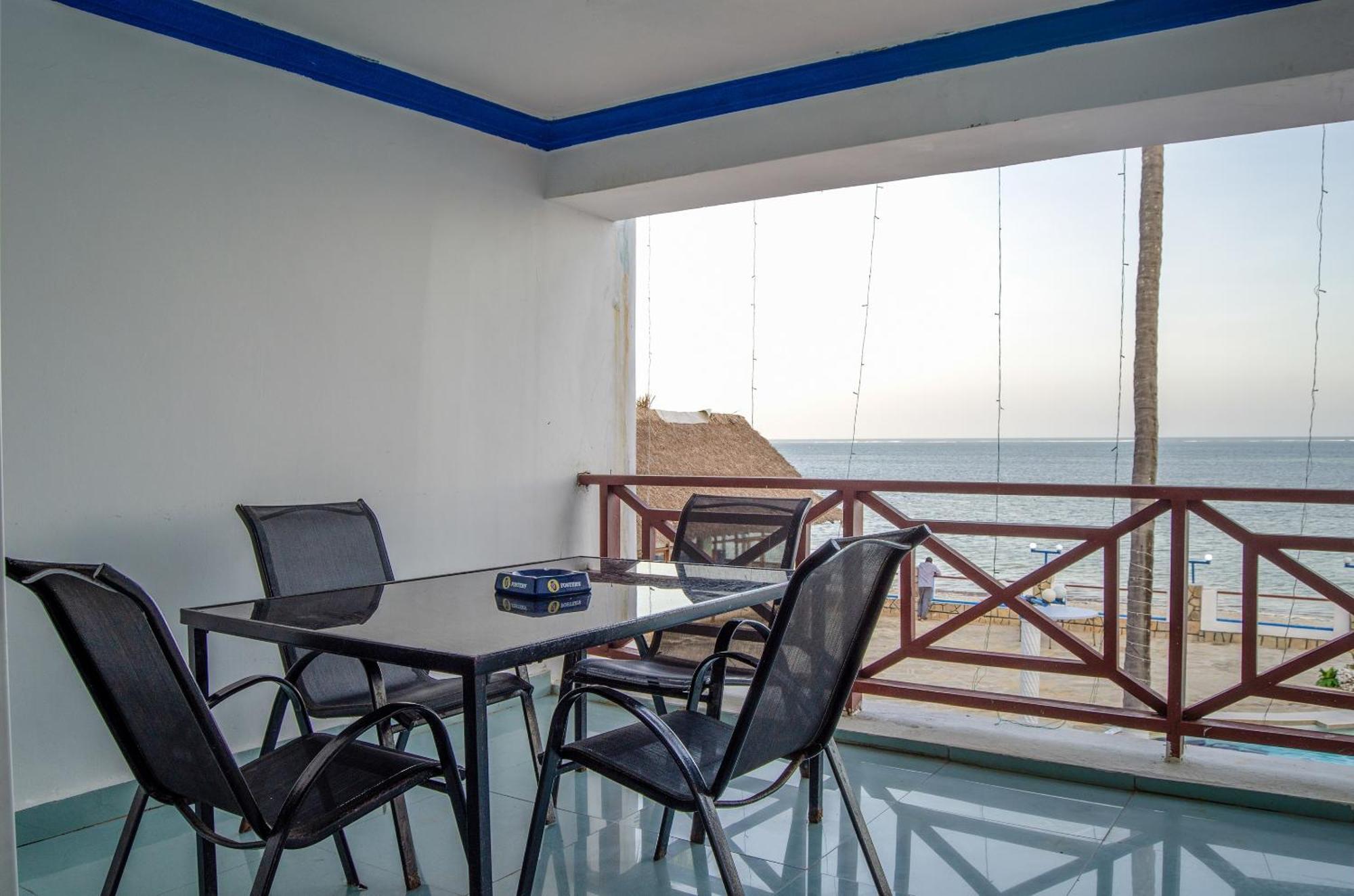 Sai Rock Beach Hotel & Spa Bamburi Exterior foto
