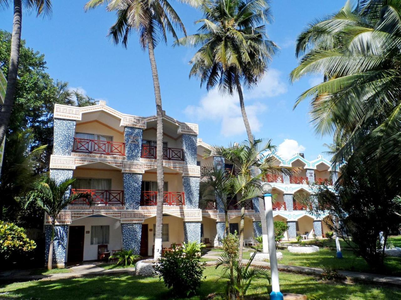 Sai Rock Beach Hotel & Spa Bamburi Exterior foto