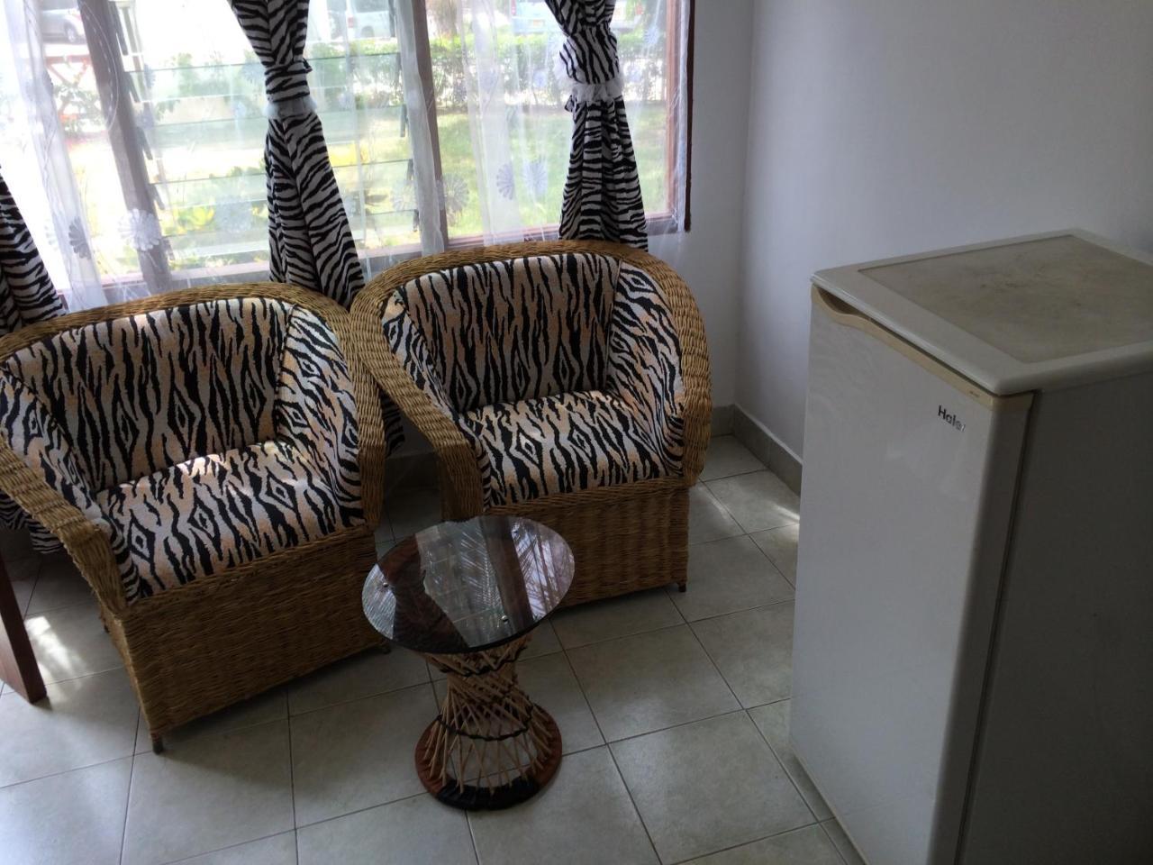Sai Rock Beach Hotel & Spa Bamburi Exterior foto